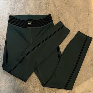 ALO Yoga High-Waist Forest Green Leggings with Black Stripe